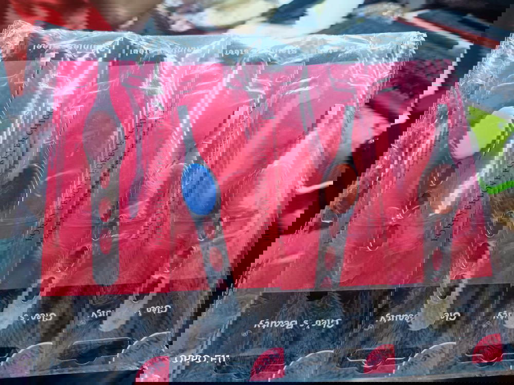 ملقاط Preview Image