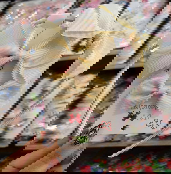 طقم فيونكات Image 4 Preview