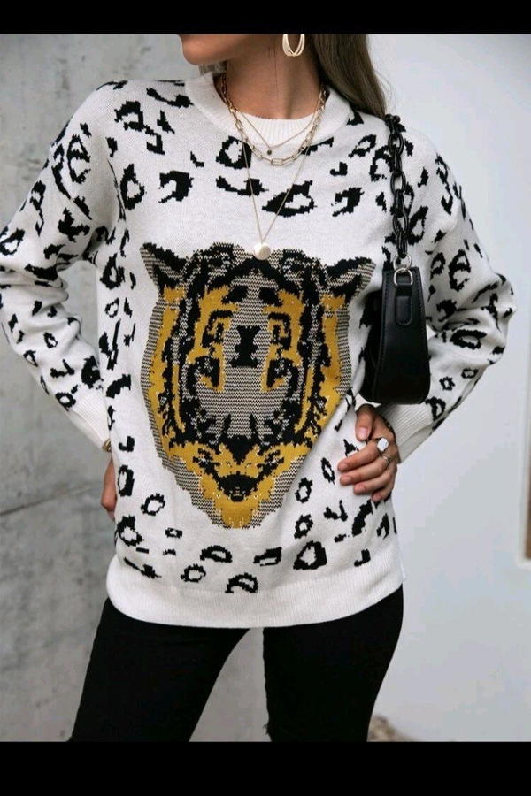 sweet shirt Image 2 Preview