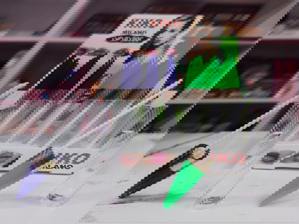 ملمع الشفاه Preview Image