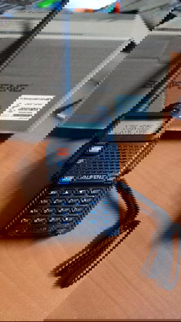 جهاز لاسلكي باوفينج Uv5r.مدي يصل الي 10 كليوا مترات  Image 2 Preview
