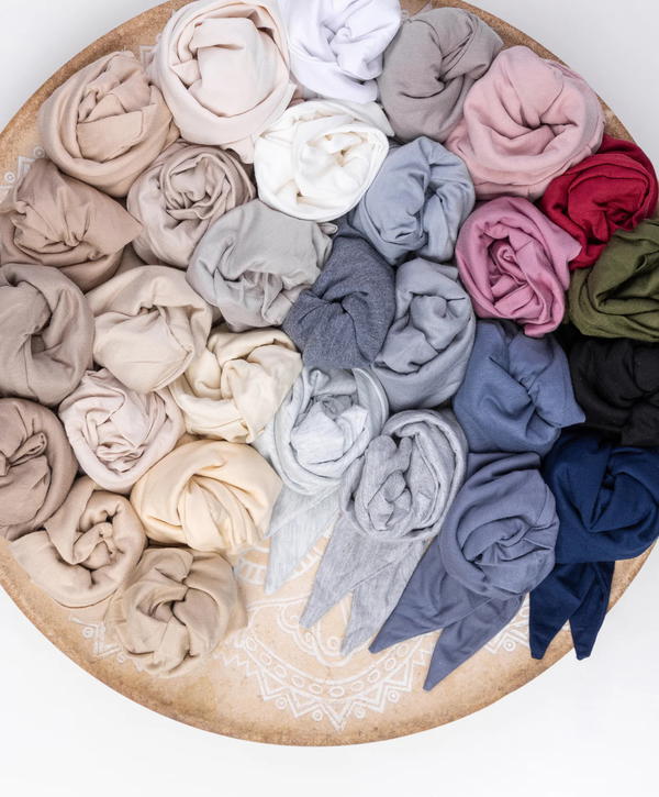 NO THREAD UNDERSCARF WITH TIE-BACK Image 1 Preview