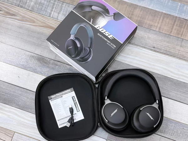 سماعة طاك بلوتوث QC55 مع حقيبة جلد Image 5 Preview