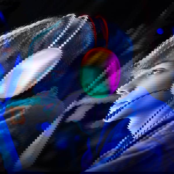 سماعة طاك واير كيمنك HOCO W109 plus Image 2 Preview