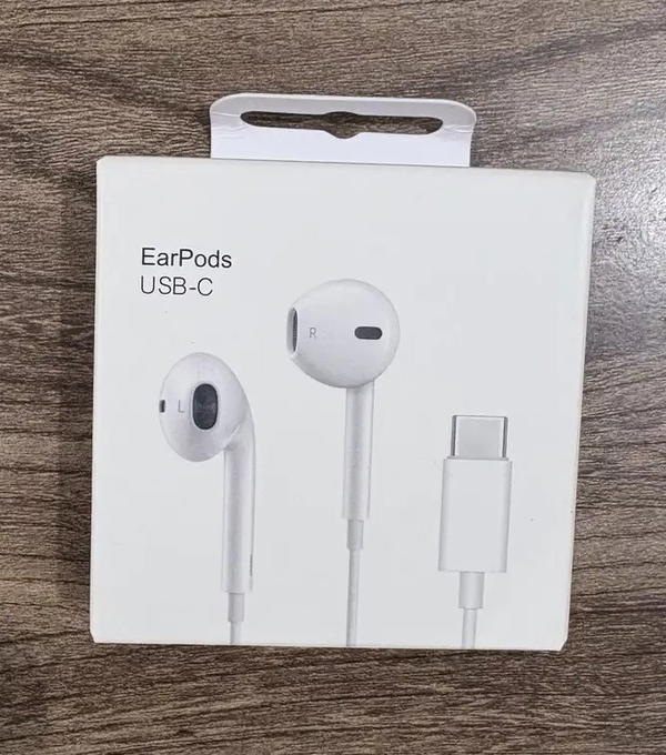 سماعة تايب سي بكج اصلي سعر مناسب Image 1 Preview