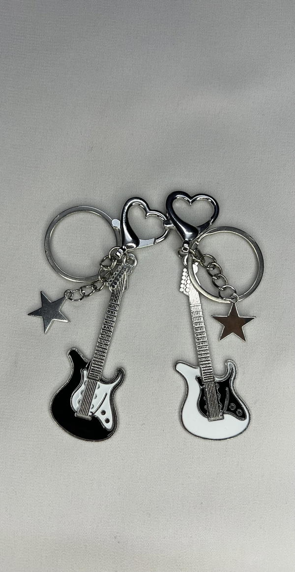 2pcs guitar keychains  Image 5 Preview