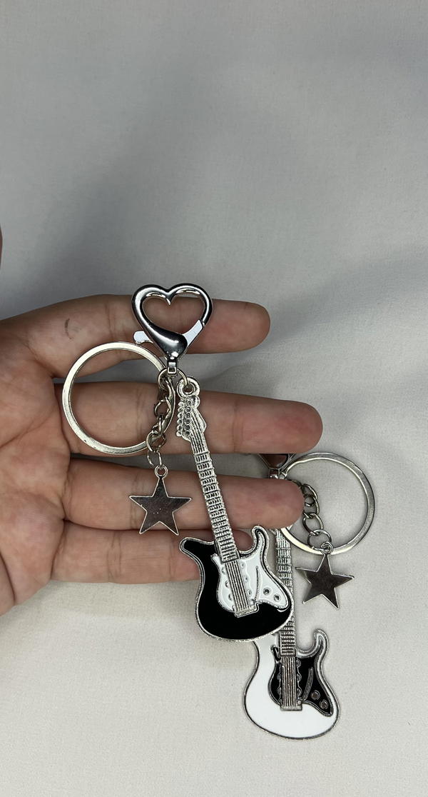 2pcs guitar keychains  Image 7 Preview