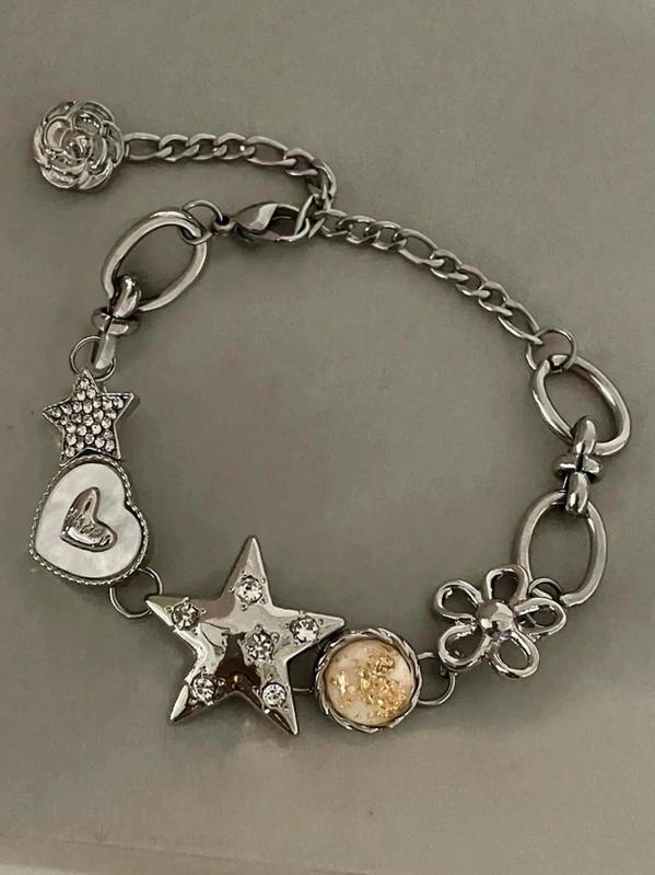 Y2K star heart bracelet  Image 9 Preview