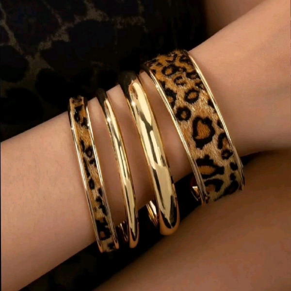 3 pcs of bangle with ring  Image 8 Preview
