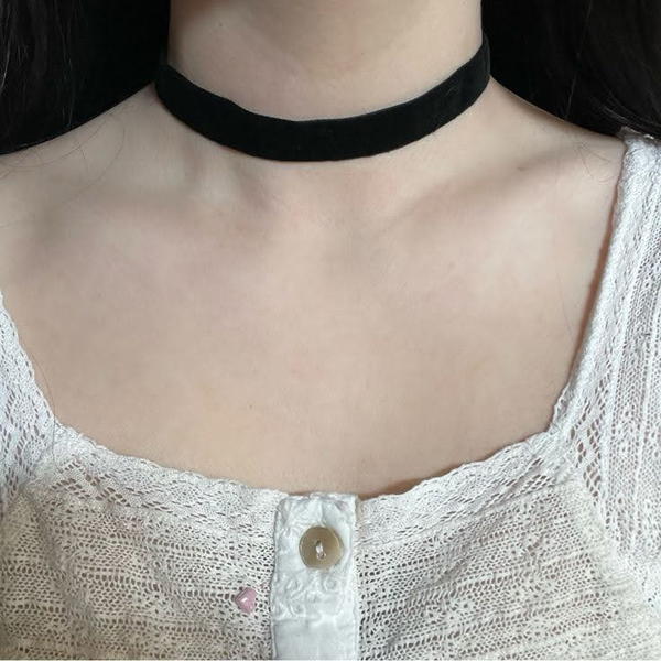 black choker  Image 4 Preview