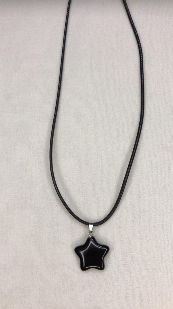 black star necklace  Image 1 Preview