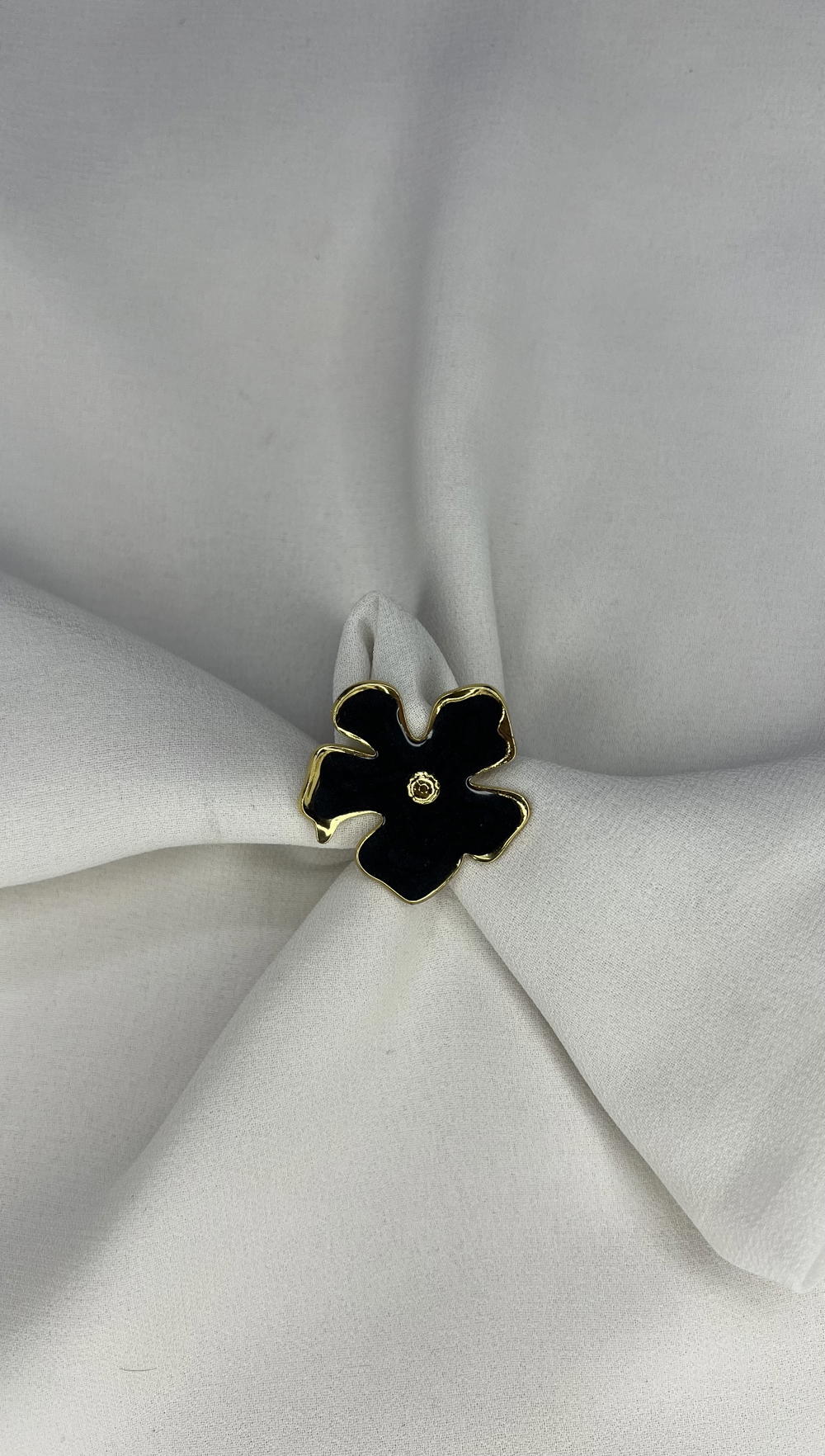 black flower ring  Preview Image
