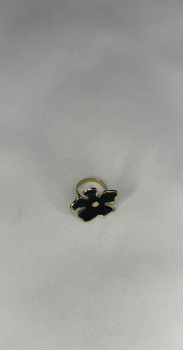 black flower ring  Image 3 Preview