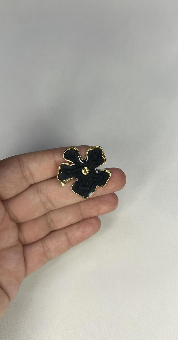 black flower ring  Image 4 Preview