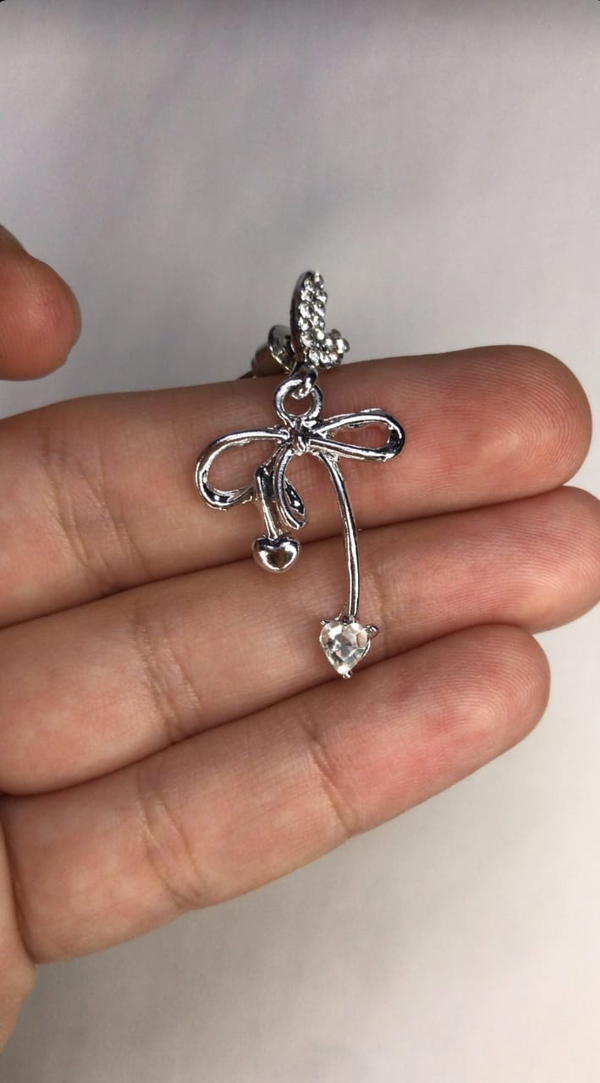 bow earrings  Image 3 Preview