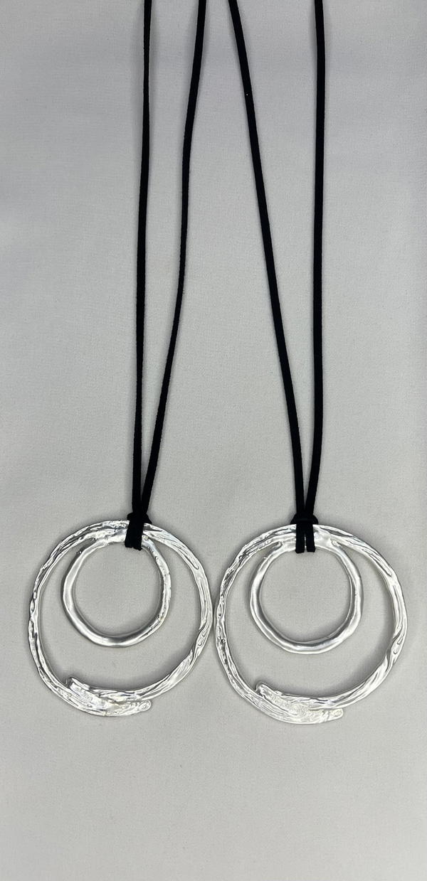 chunky circle necklace  Image 1 Preview