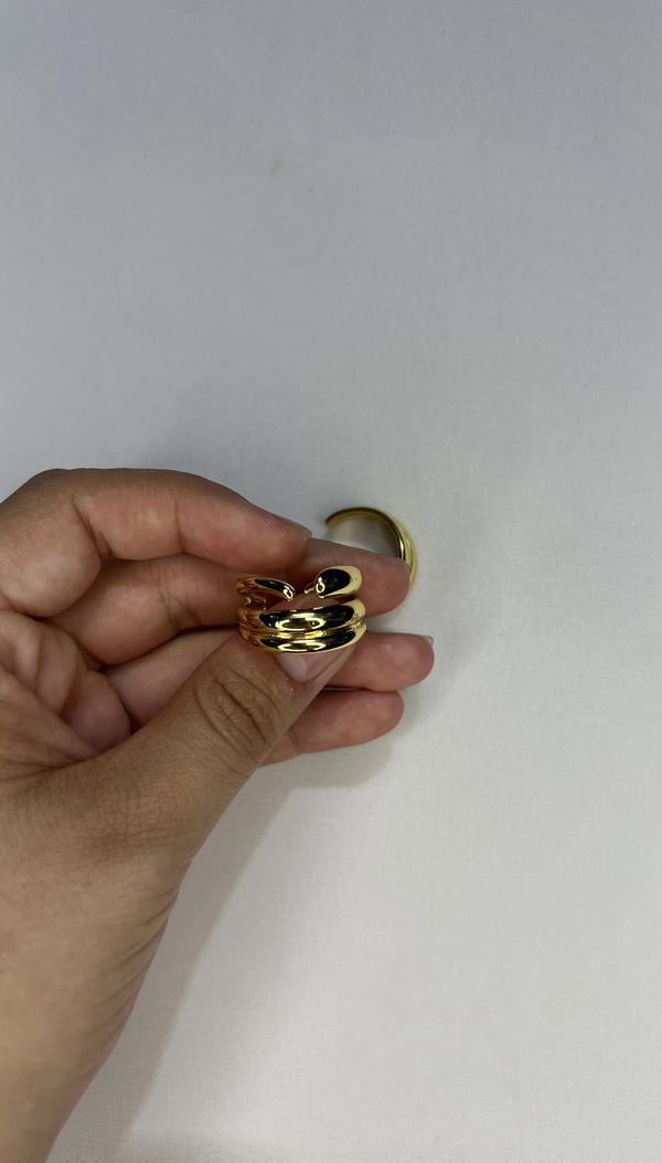 chunky gold ring  Image 2 Preview