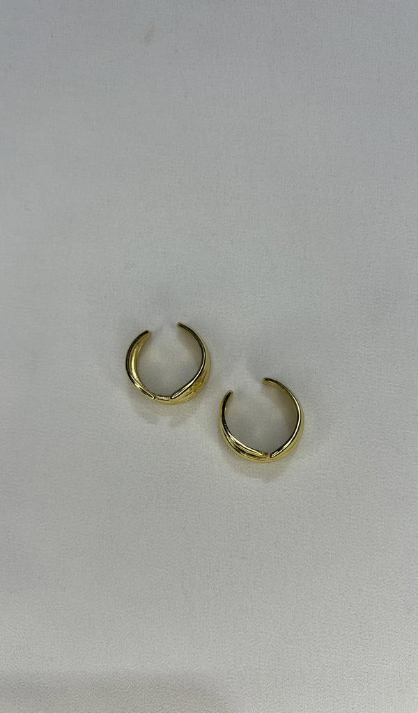 chunky gold ring  Image 3 Preview
