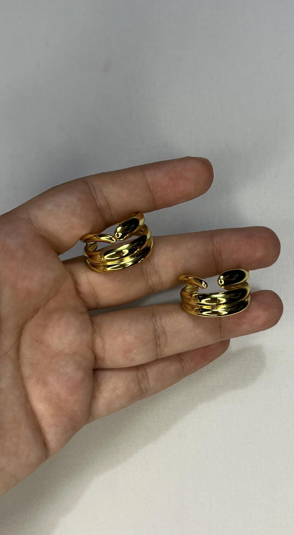 chunky gold ring  Image 6 Preview