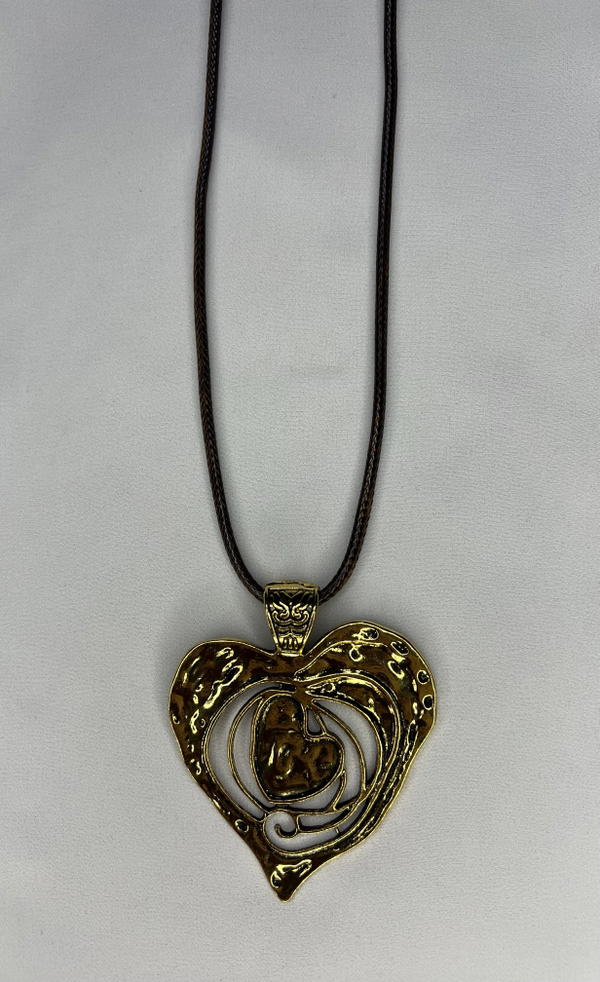 chunky heart necklace  Image 1 Preview