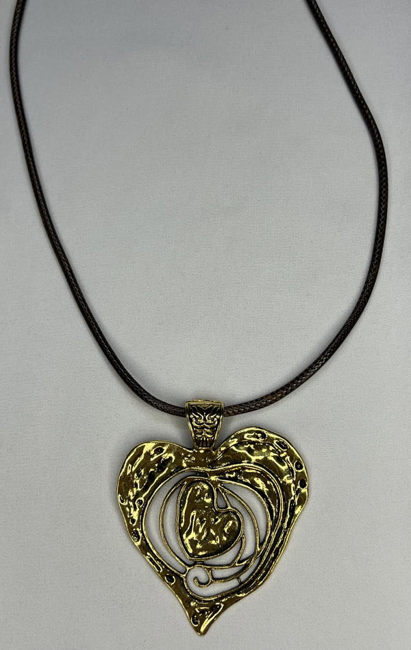chunky heart necklace  Image 4 Preview