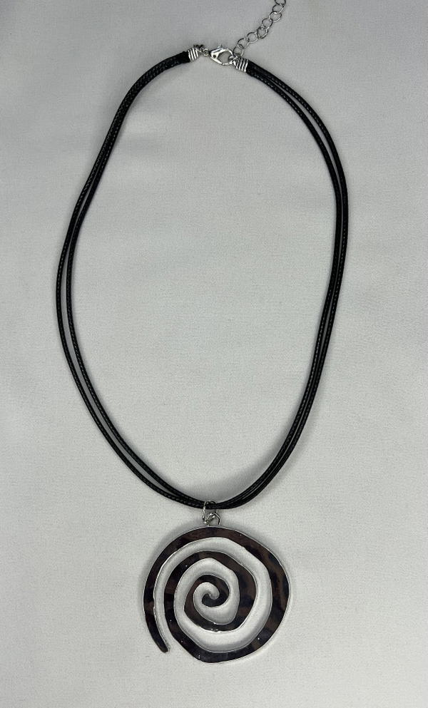 chunky spiral necklace  Image 6 Preview