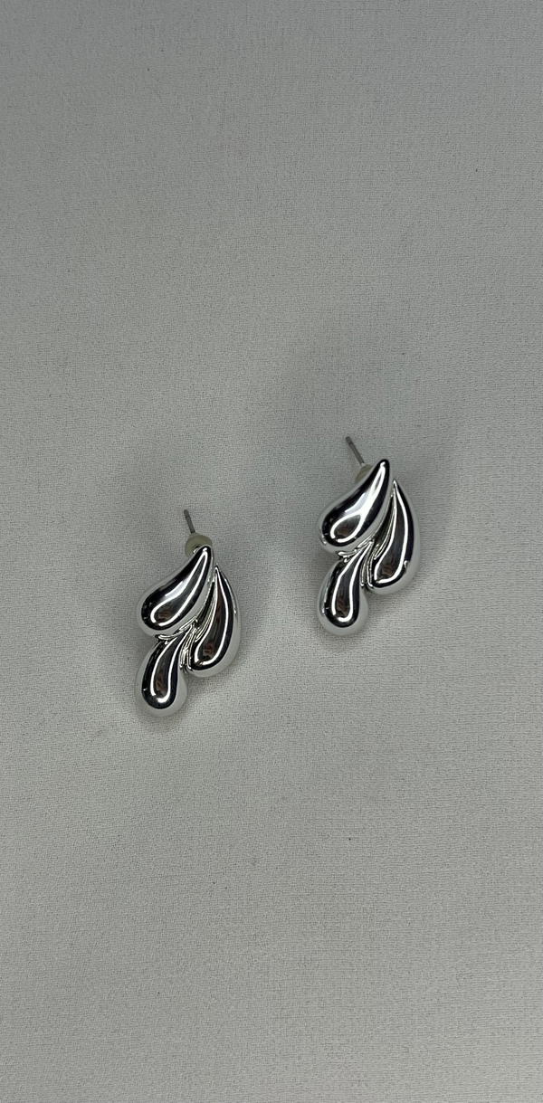 drop earrings  Image 2 Preview
