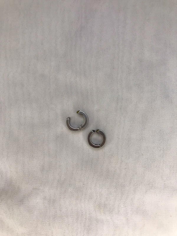 ear clips  Image 1 Preview