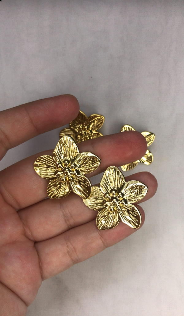flower earrings  Image 3 Preview
