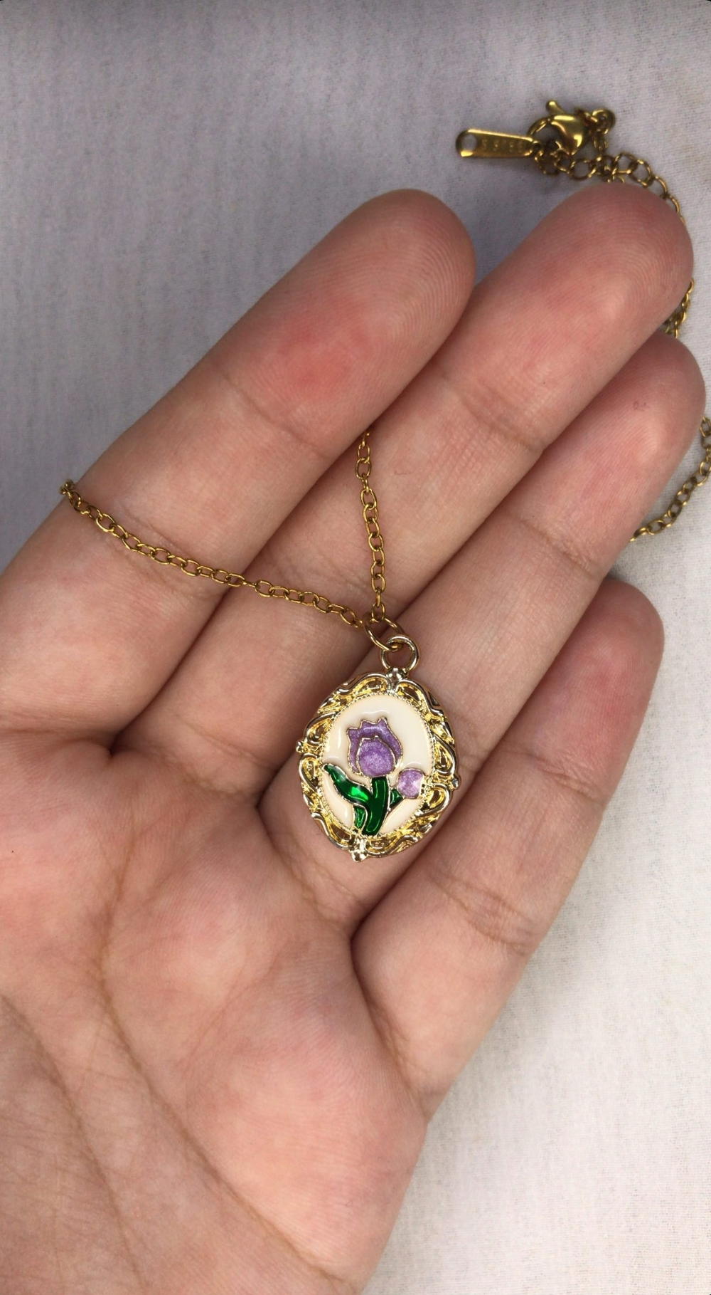 flower necklace  Preview Image