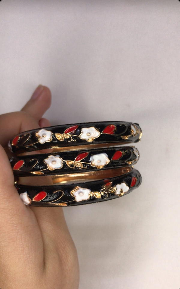 flower bangle (black) Image 7 Preview
