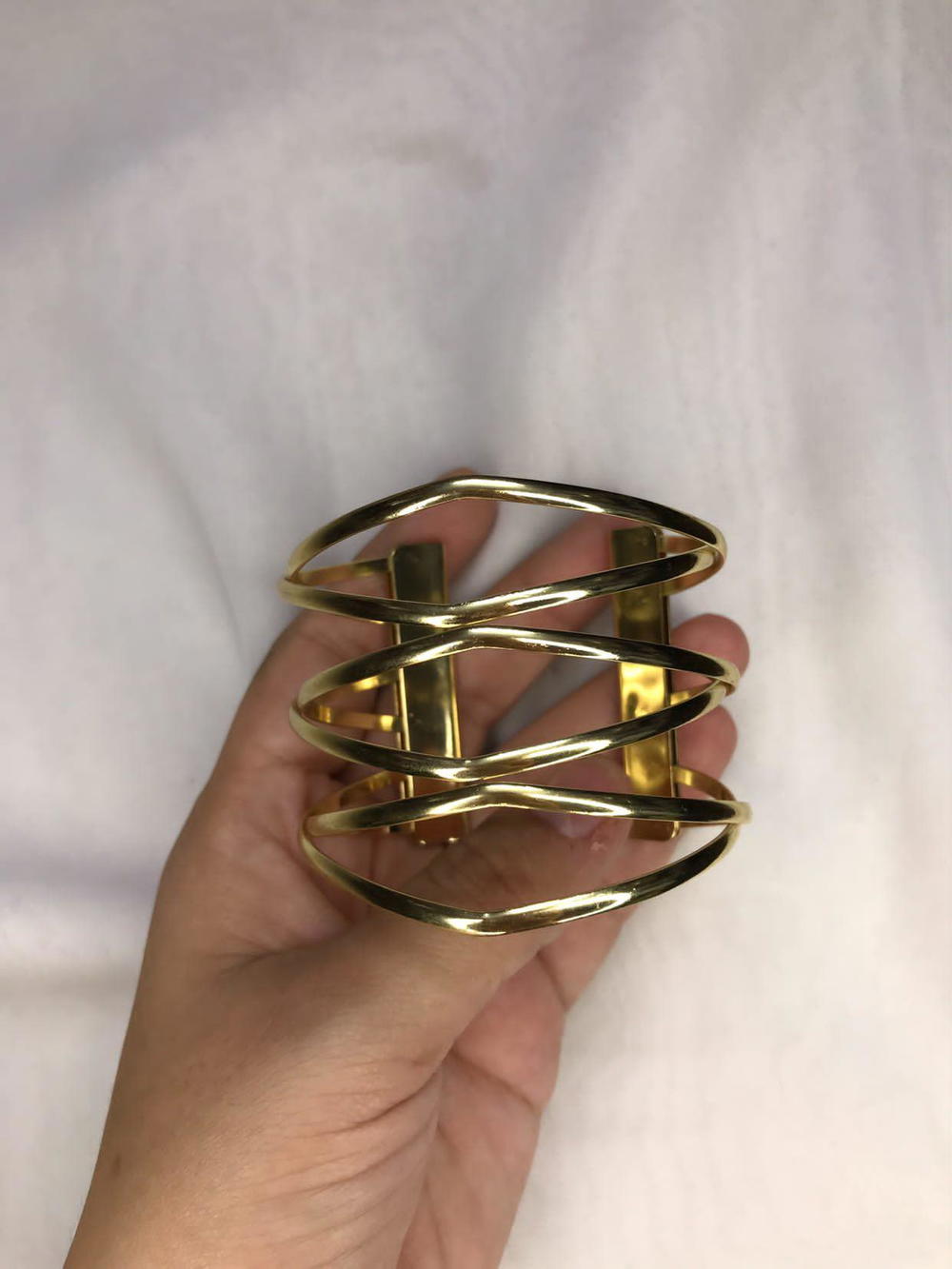 gold bangle  Preview Image