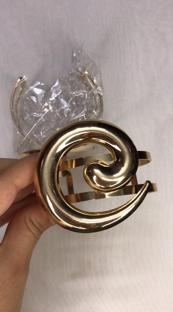 gold bangle  Image 2 Preview