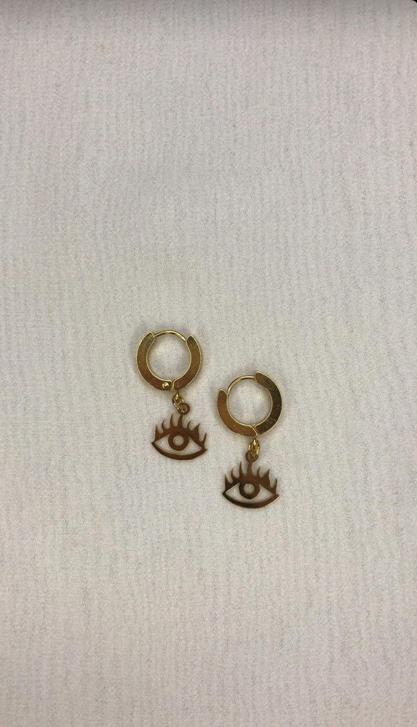 gold clips ear  Image 4 Preview