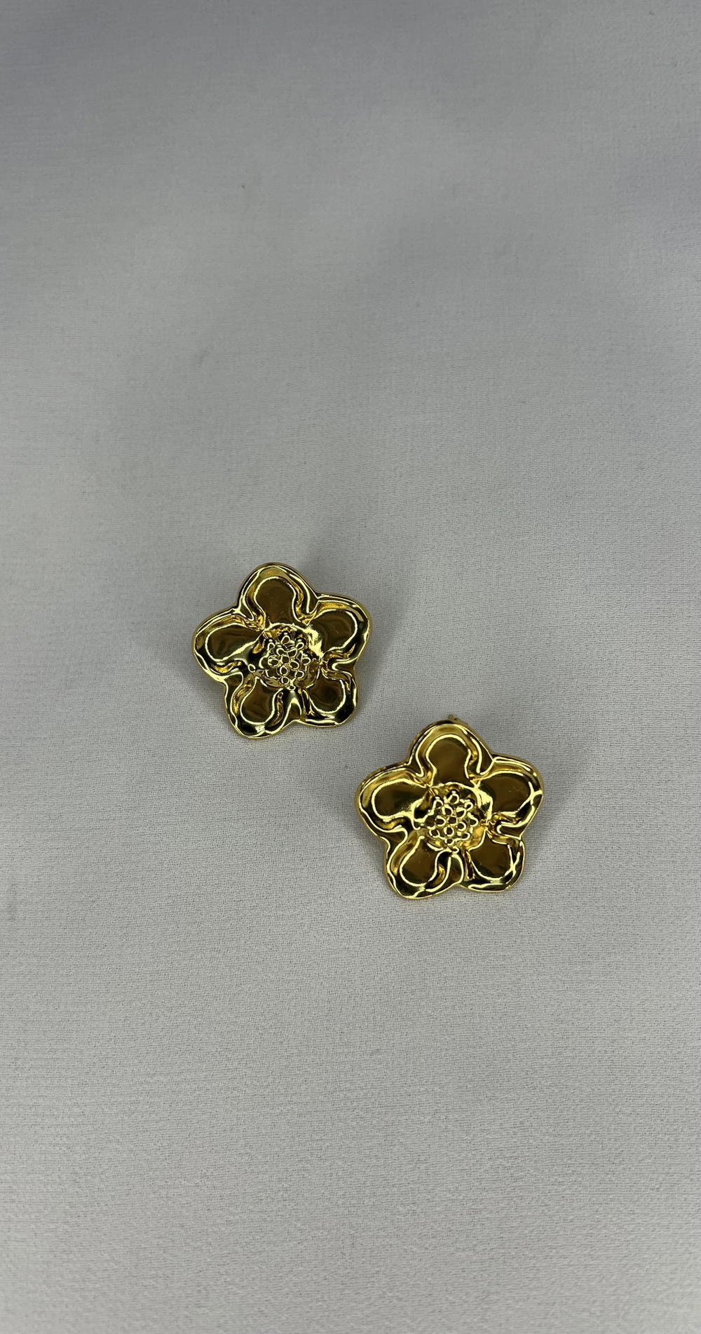 gold flower earrings  Preview Image