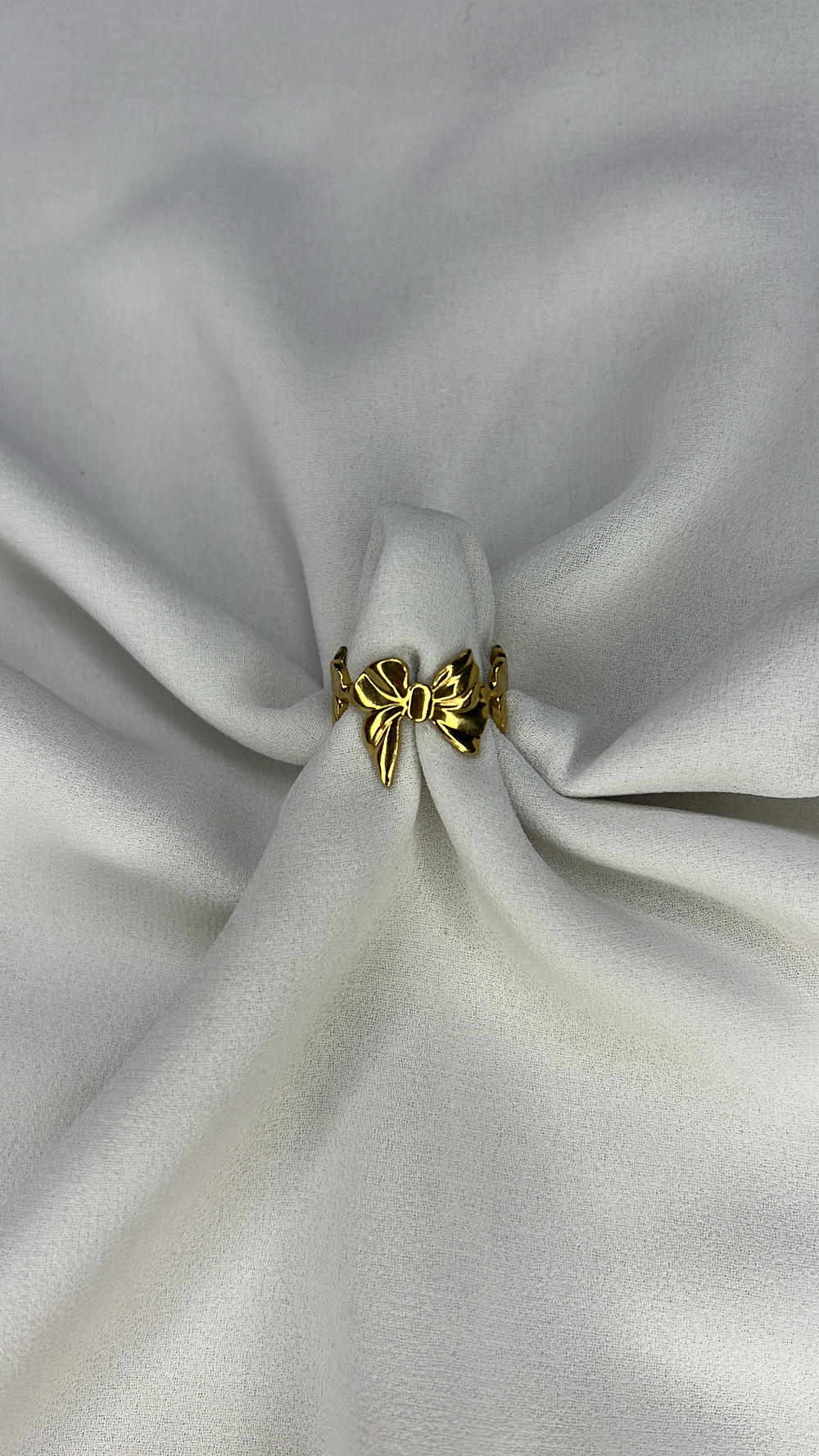 gold bow ring Preview Image