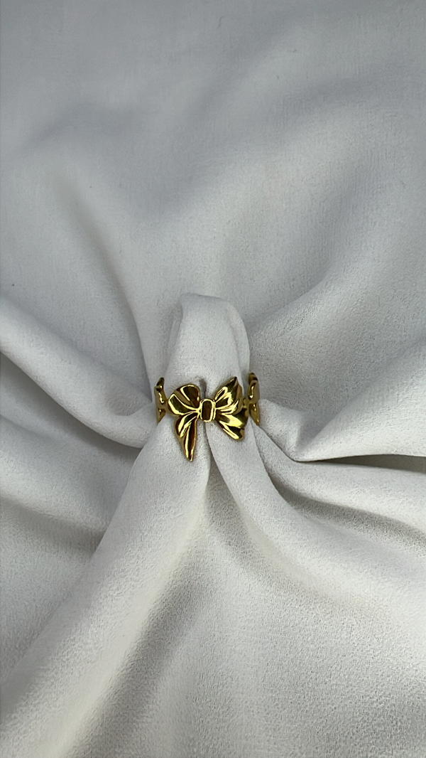 gold bow ring Image 2 Preview