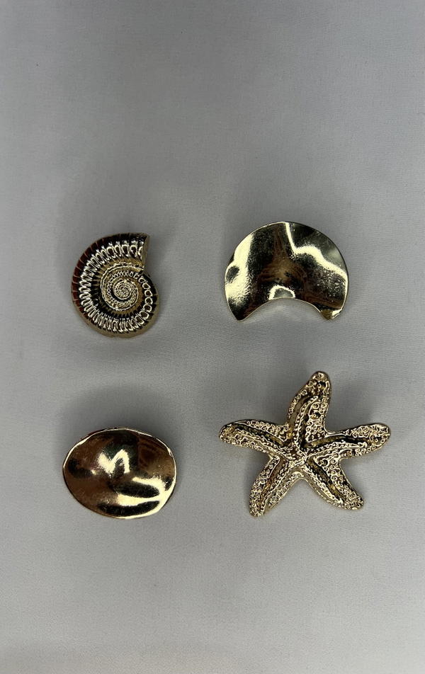 gold brooches  Image 1 Preview