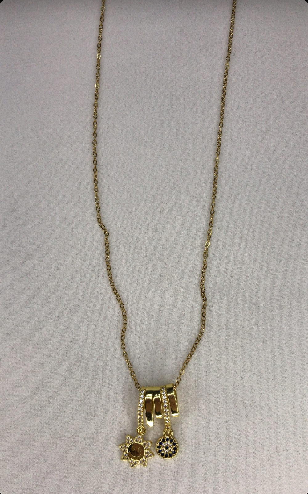 golden necklace  Preview Image