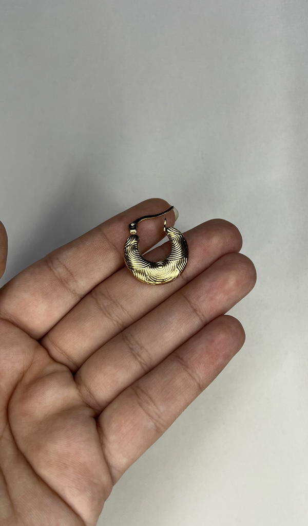 golden earrings  Image 6 Preview