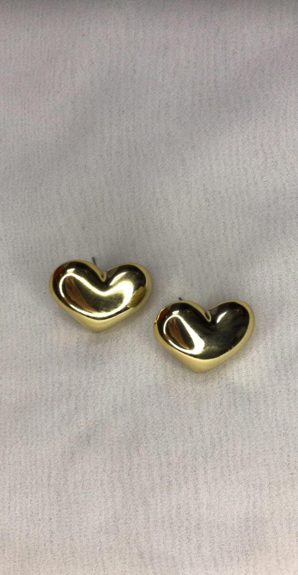 gold heart earrings  Image 4 Preview