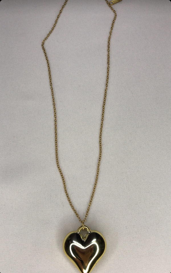 gold heart (stainless necklace) Image 2 Preview