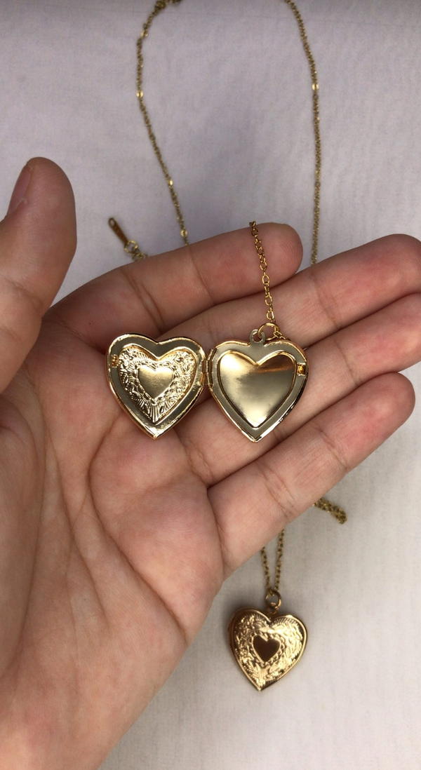 gold stainless locket  Image 3 Preview