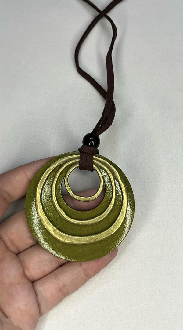 green chunky necklace  Image 5 Preview