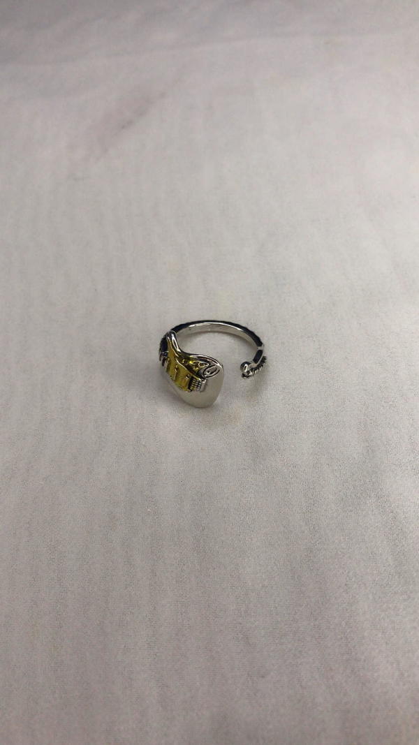 guitar ring  Image 2 Preview