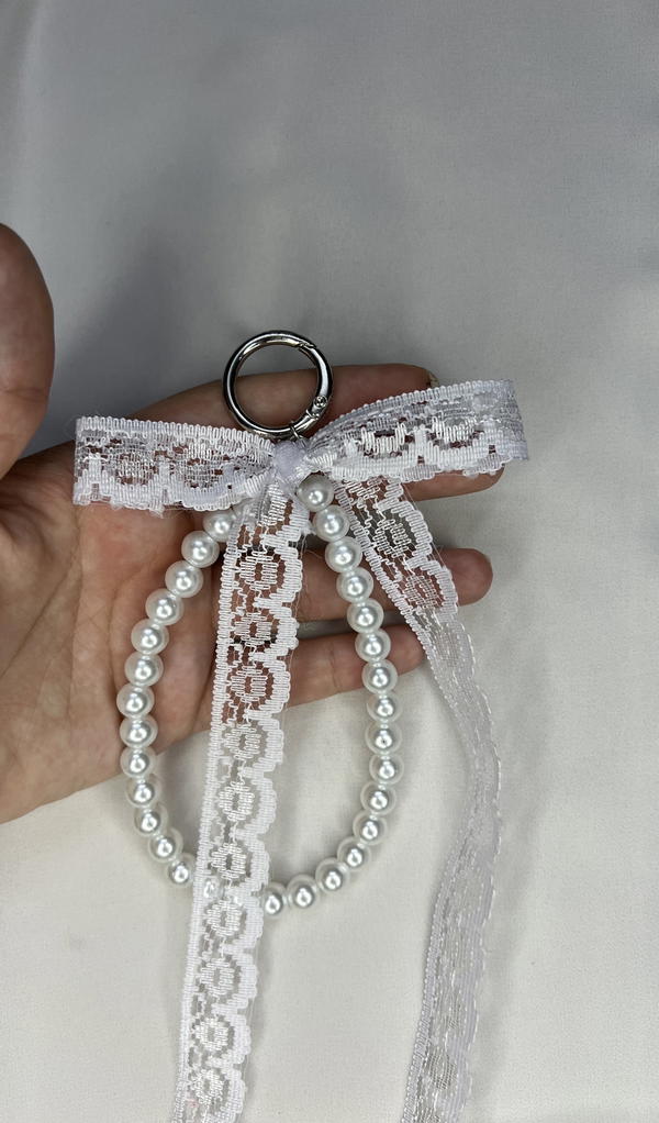 lace pearls bag charm Image 4 Preview