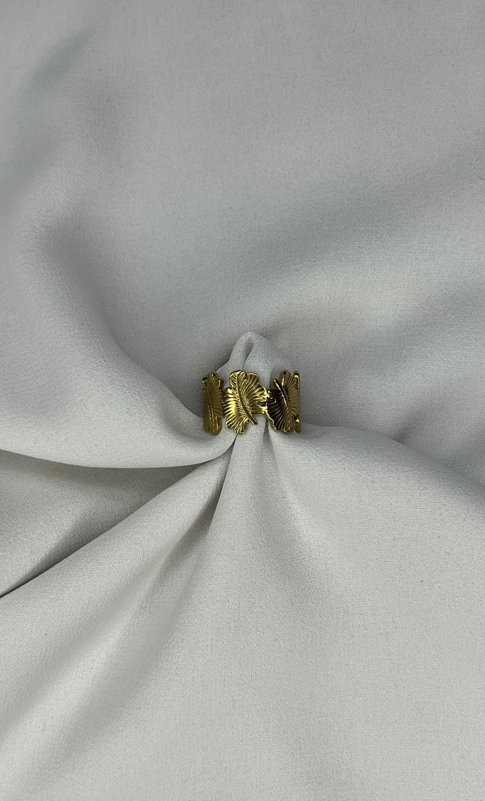 leaves ring  Preview Image
