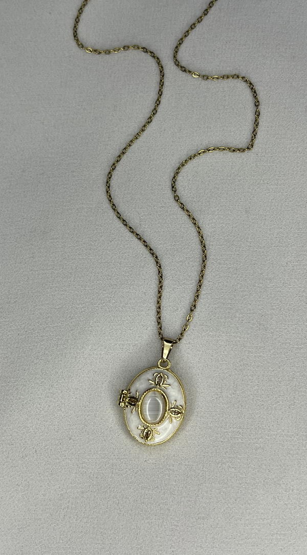 oval locket  Image 3 Preview