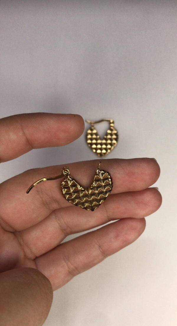 pixel heart earrings  Image 4 Preview