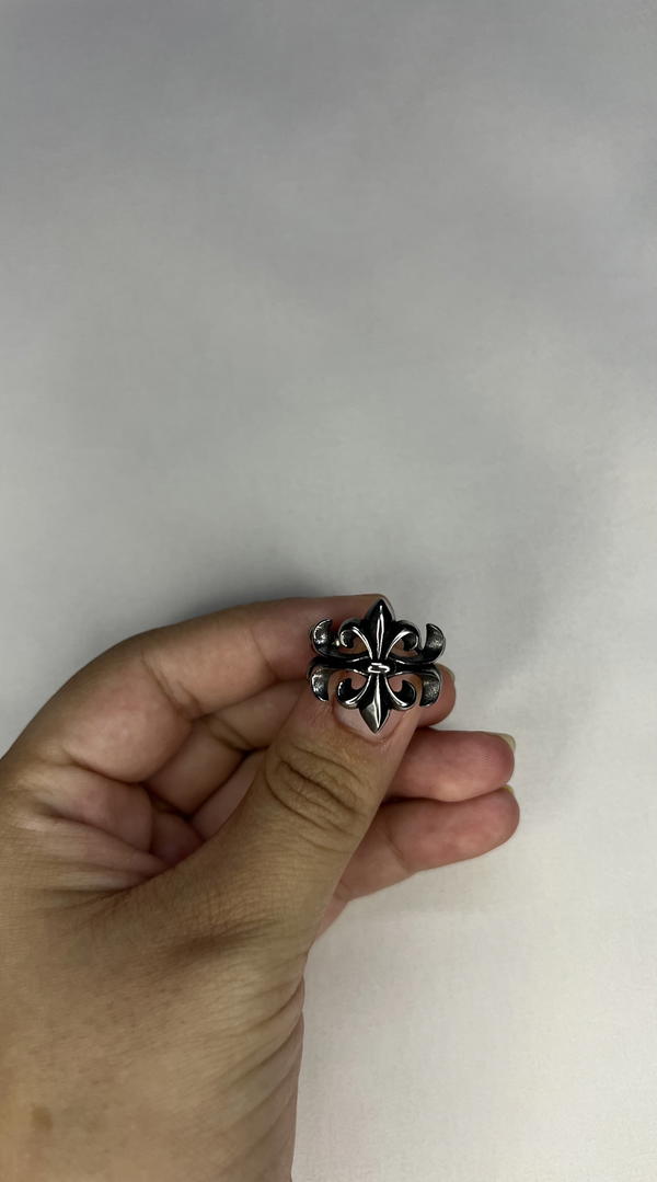 punk style ring Image 3 Preview